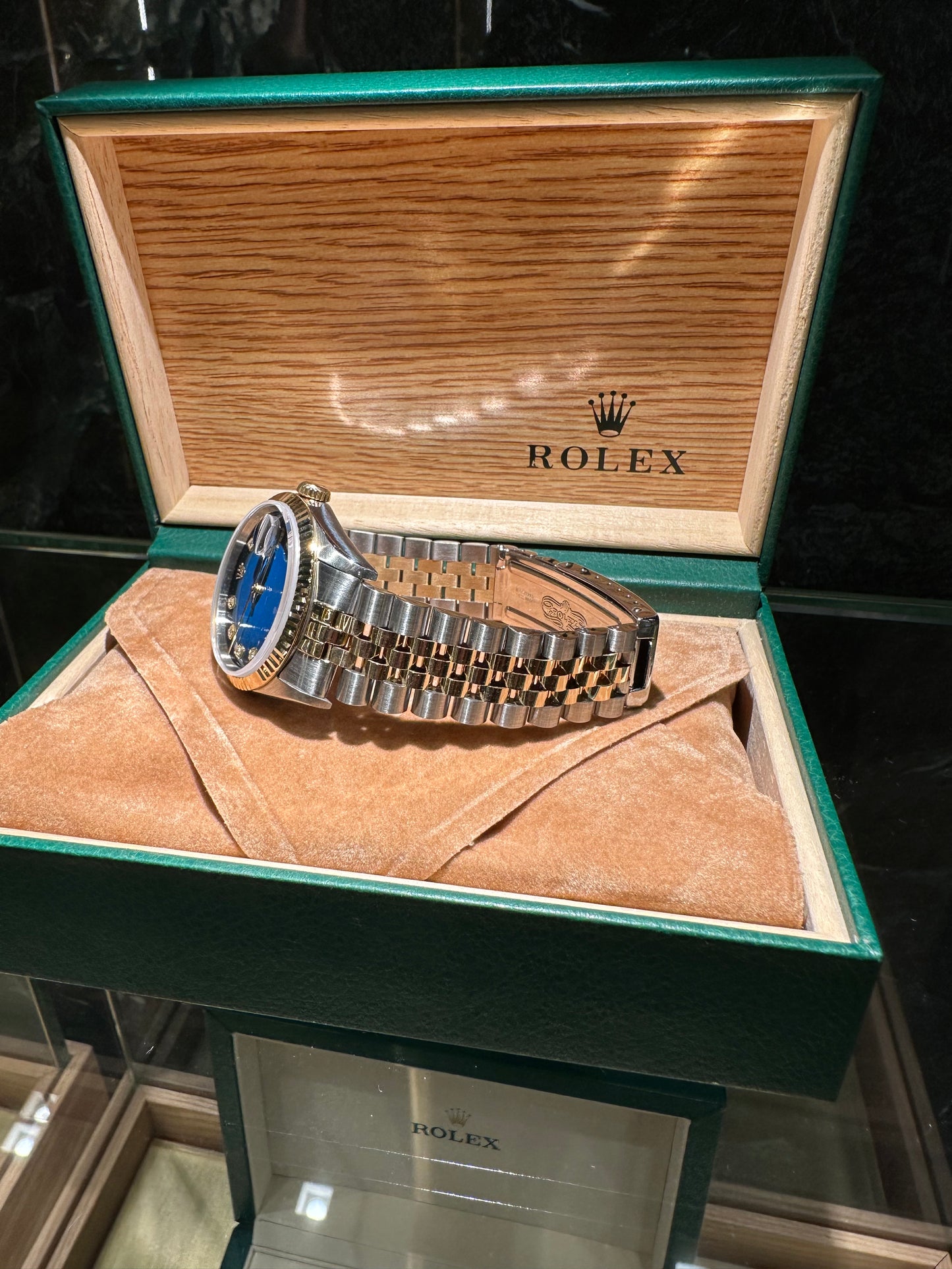 Rolex Datejust 36 16233 – Blue Vignette Diamond Dial