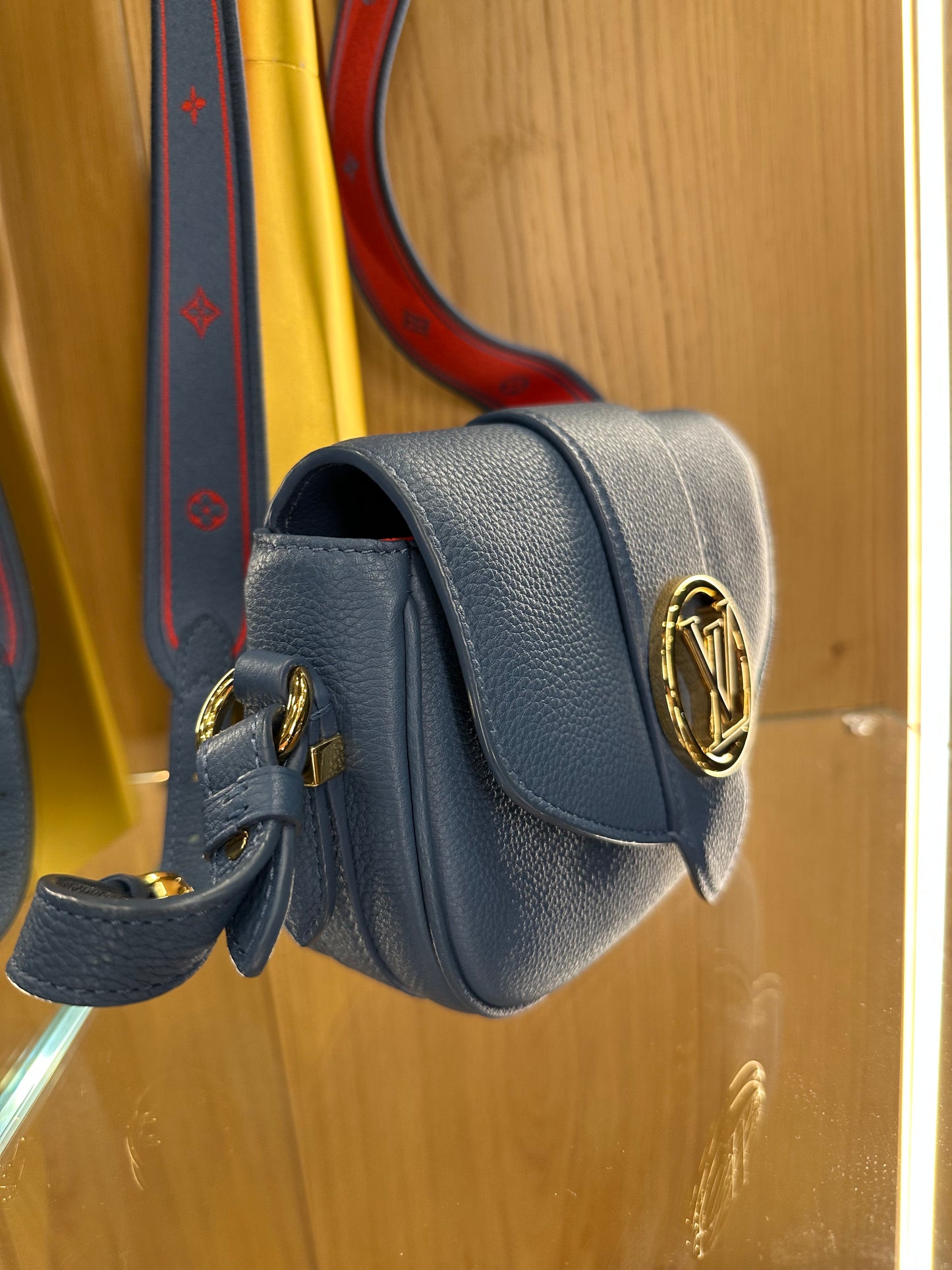 BORSA LOUIS VUITTON PONT 9 PELLE