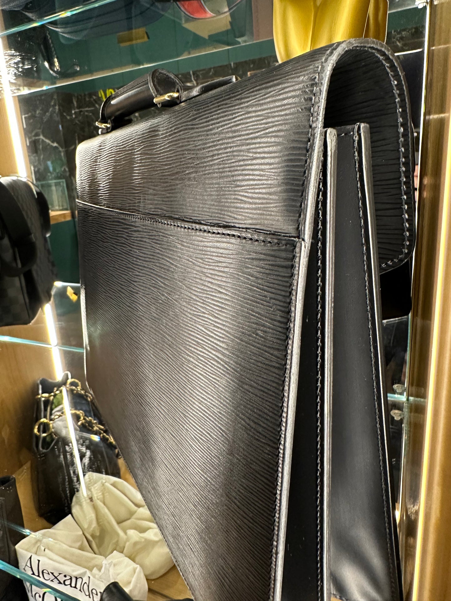 BORSA CARTELLA LOUIS VUITTON PELLE EPI NERA