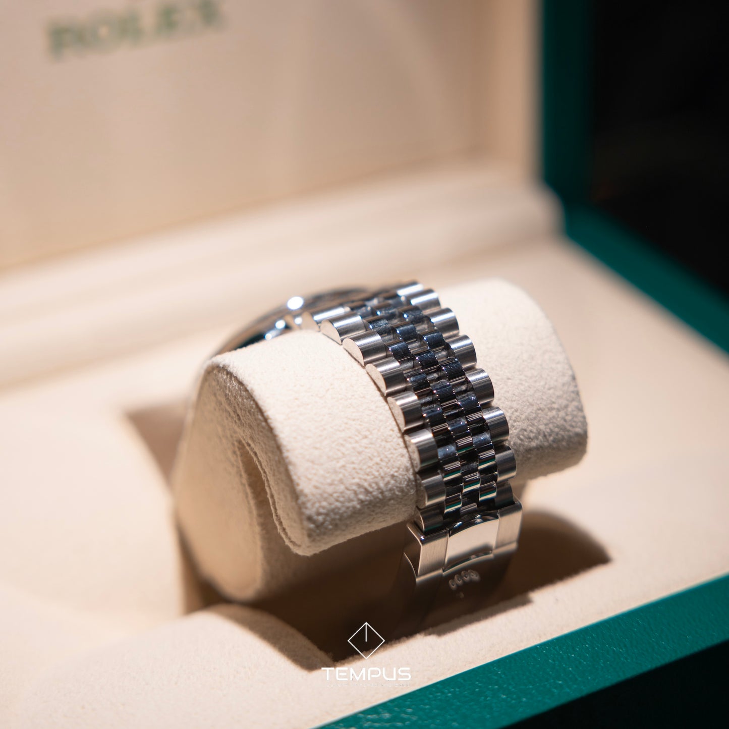 ๐๐๐๐๐ ๐๐๐ญ๐๐ฃ๐ฎ๐ฌ๐ญ ๐๐mm 126300 Wimbledon Jubilee