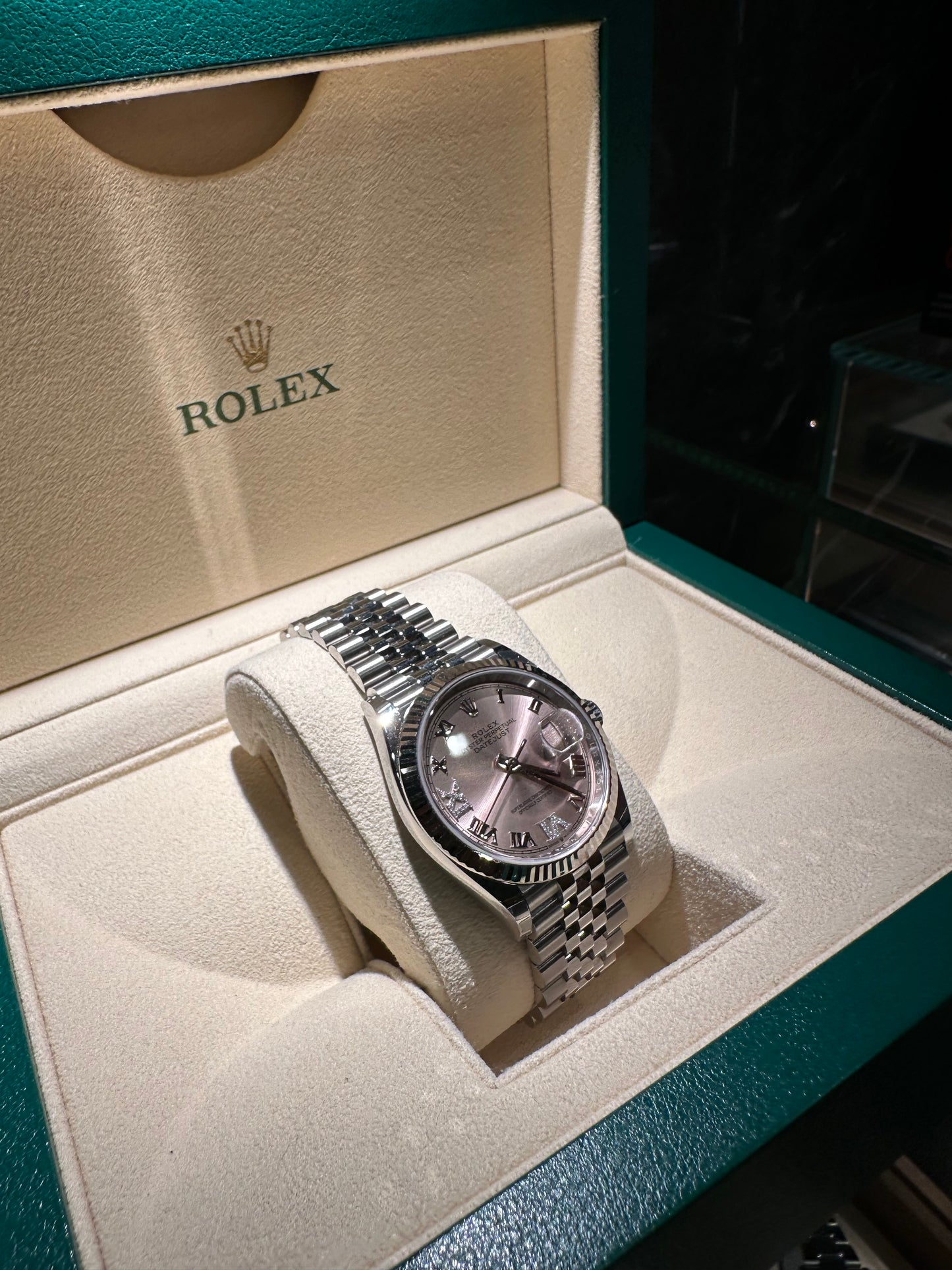 𝐑𝐎𝐋𝐄𝐗 𝐃𝐚𝐭𝐚𝐣𝐮𝐬𝐭 𝟑𝟔 126234 Pink brill