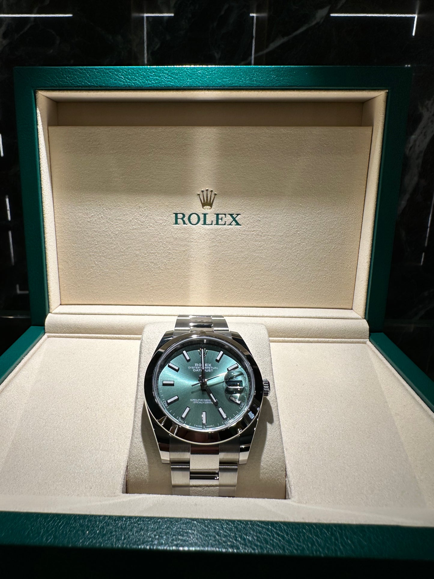 ROLEX DATEJUST 41mm REF. 126300 VERDE MENTA  NUOVO