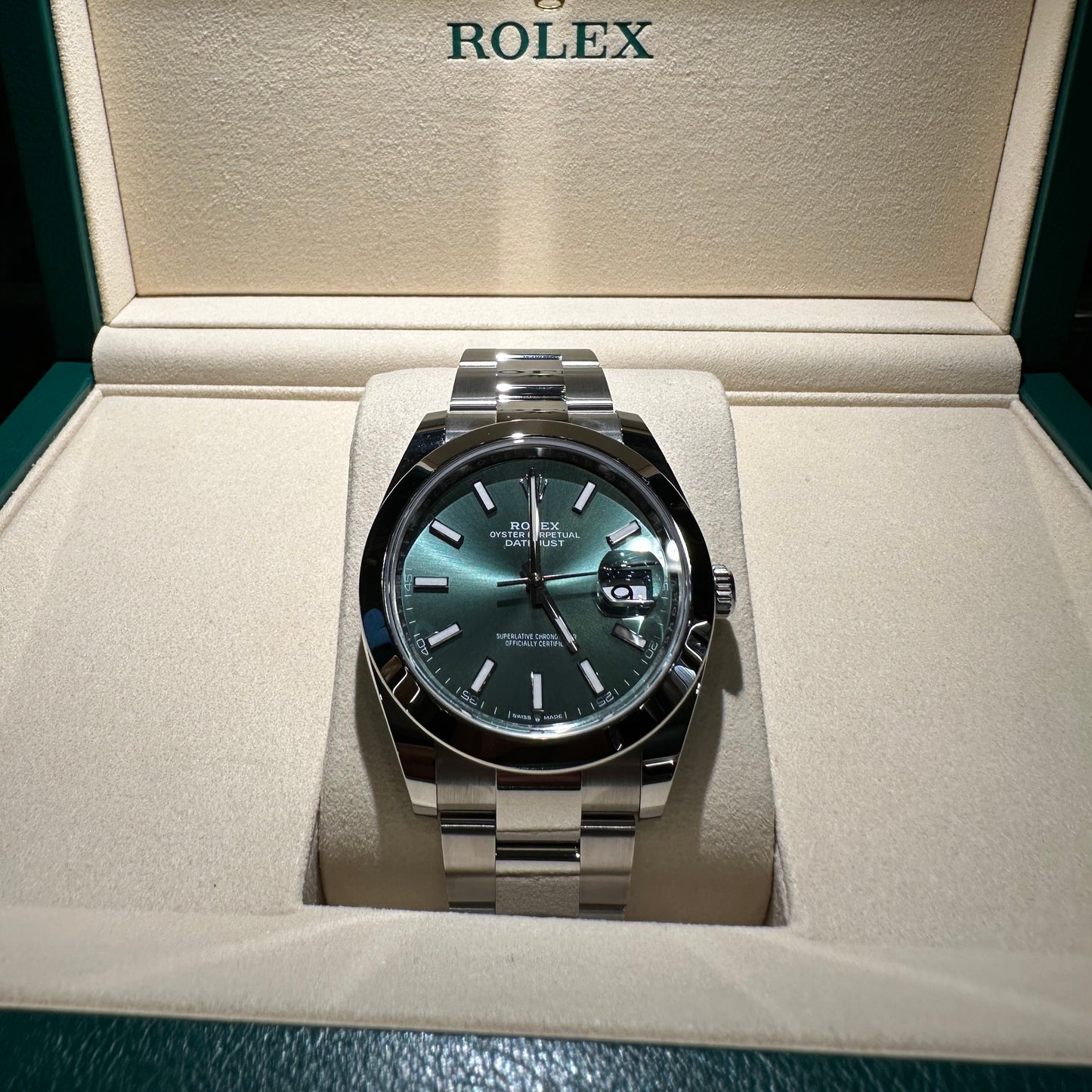 ROLEX DATEJUST 41mm REF. 126300 VERDE MENTA  NUOVO