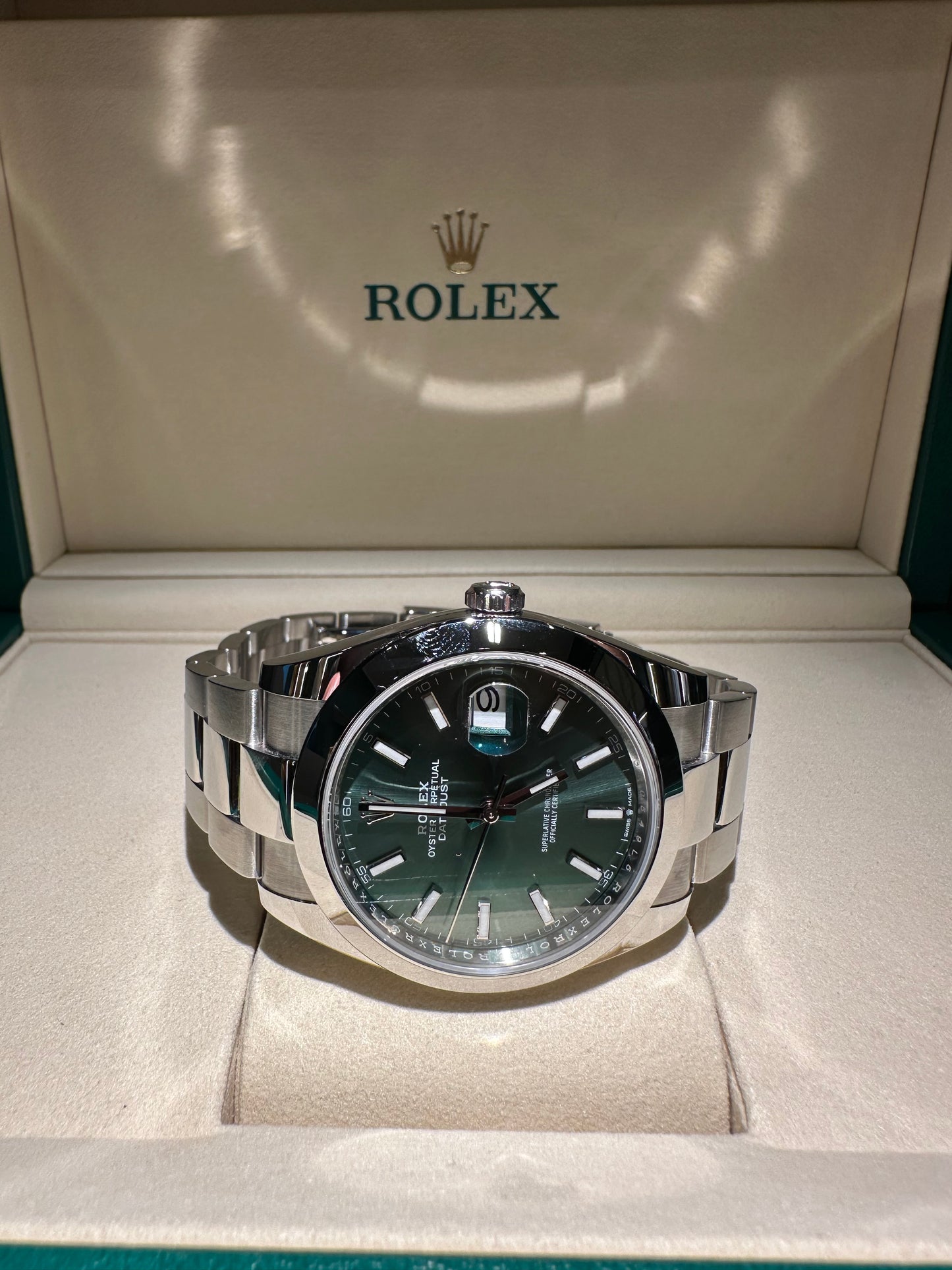 ROLEX DATEJUST 41mm REF. 126300 VERDE MENTA  NUOVO