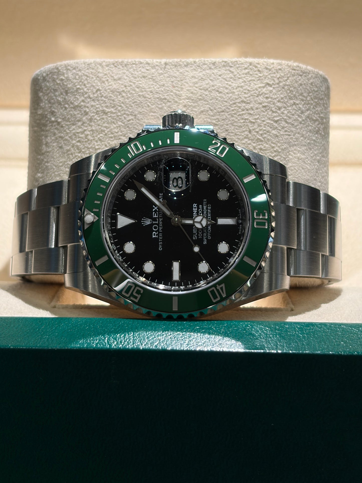 R𝐎𝐋𝐄𝐗 𝐒𝐮𝐛𝐦𝐚𝐫𝐢𝐧𝐞𝐫 𝐃𝐀𝐓𝐄 126610LV (Starbucks)