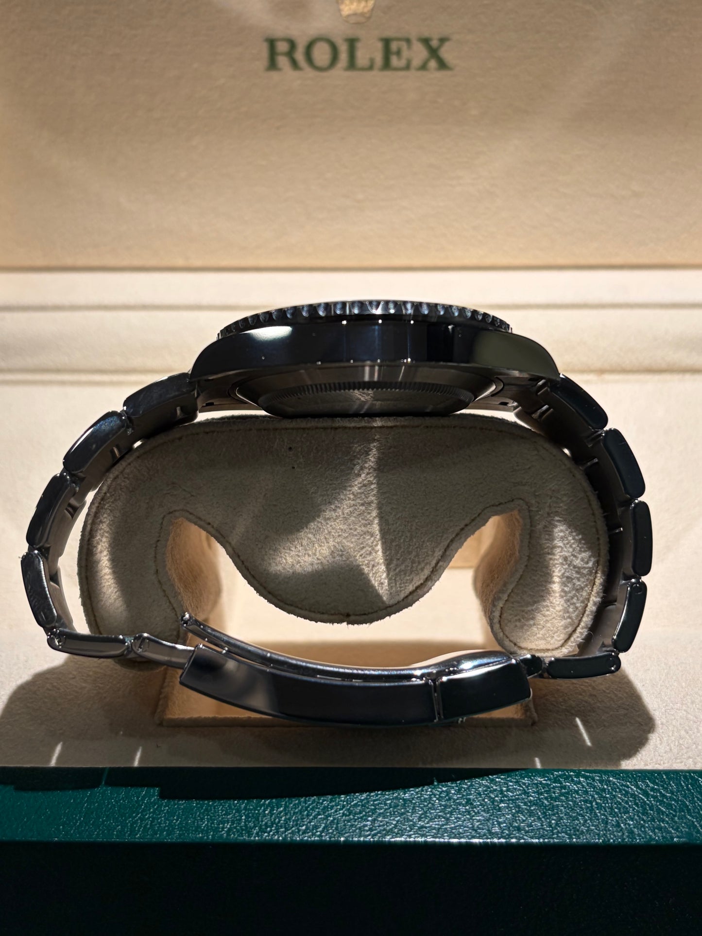 R𝐎𝐋𝐄𝐗 𝐒𝐮𝐛𝐦𝐚𝐫𝐢𝐧𝐞𝐫 𝐃𝐀𝐓𝐄 126610LV (Starbucks)