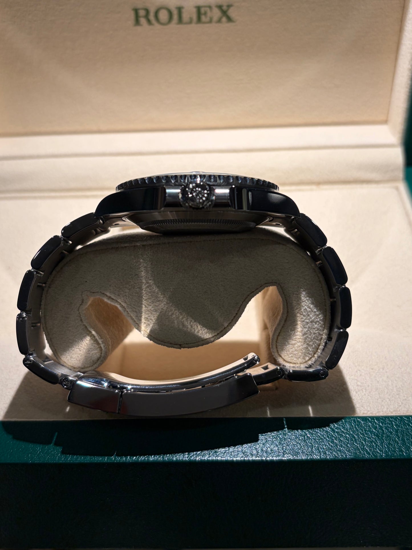 R𝐎𝐋𝐄𝐗 𝐒𝐮𝐛𝐦𝐚𝐫𝐢𝐧𝐞𝐫 𝐃𝐀𝐓𝐄 126610LV (Starbucks)