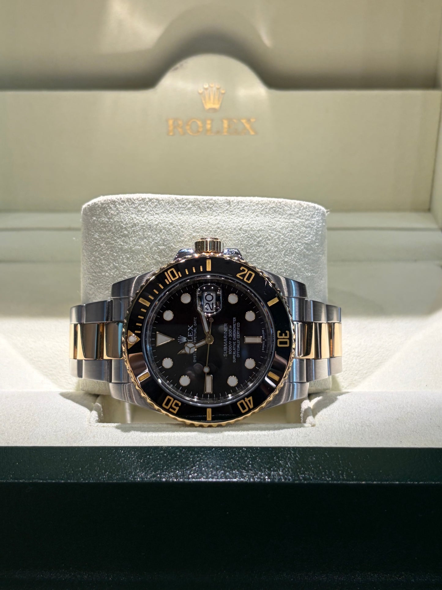 𝐑𝐎𝐋𝐄𝐗 𝐒𝐮𝐛𝐦𝐚𝐫𝐢𝐧𝐞𝐫 116613LN