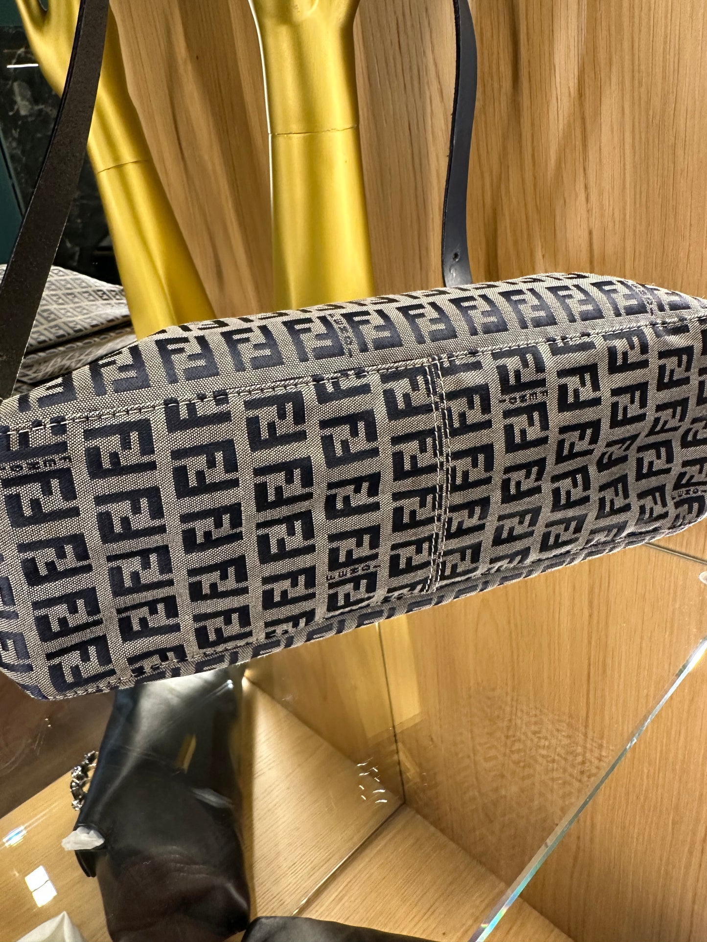 POCHE FENDI PELLE E TESSUTO BLU'
