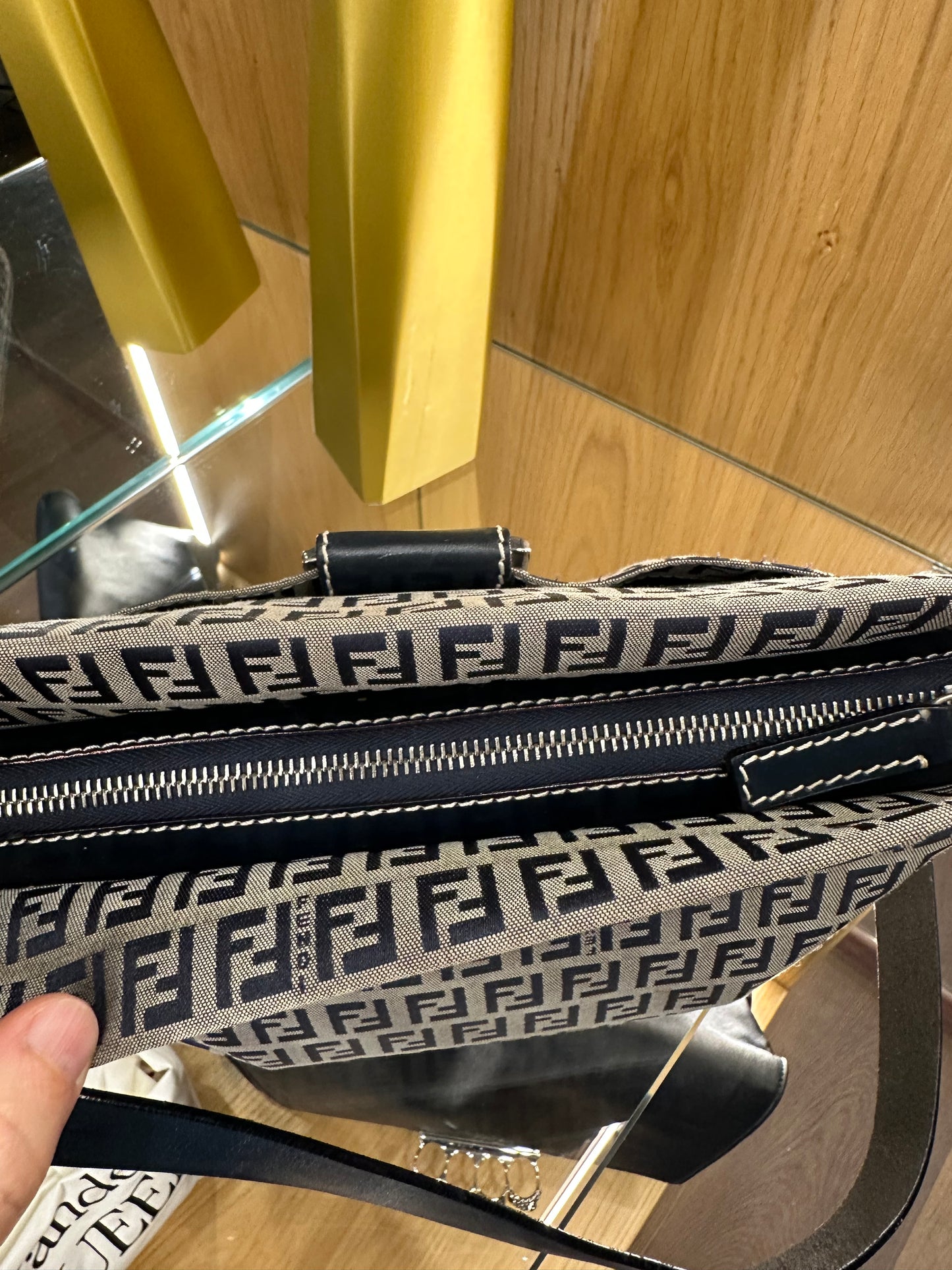 POCHE FENDI PELLE E TESSUTO BLU'