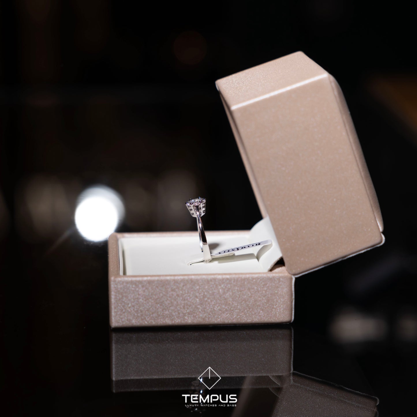 ANELLO DIAMANTIA 6 DIAMANTI NATURALI E ORO BIANCO (MOD. SOLITARIO)
